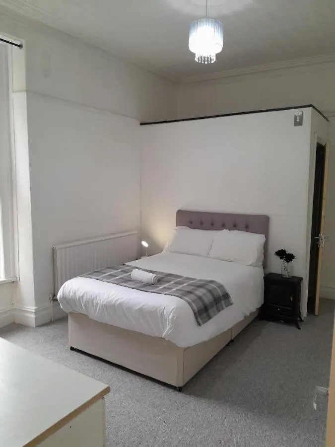 Ensuite Room Sketty R8 0*,  Storbritannien